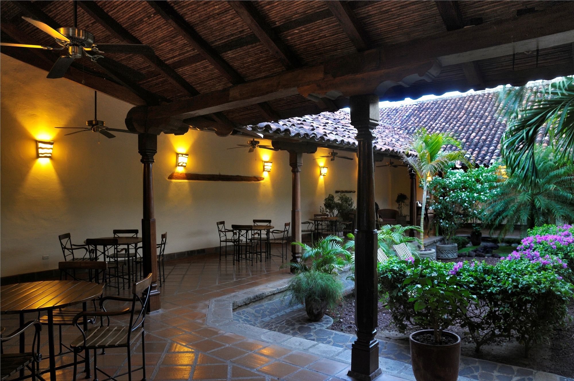Hotel Patio Del Malinche Granada Eksteriør billede